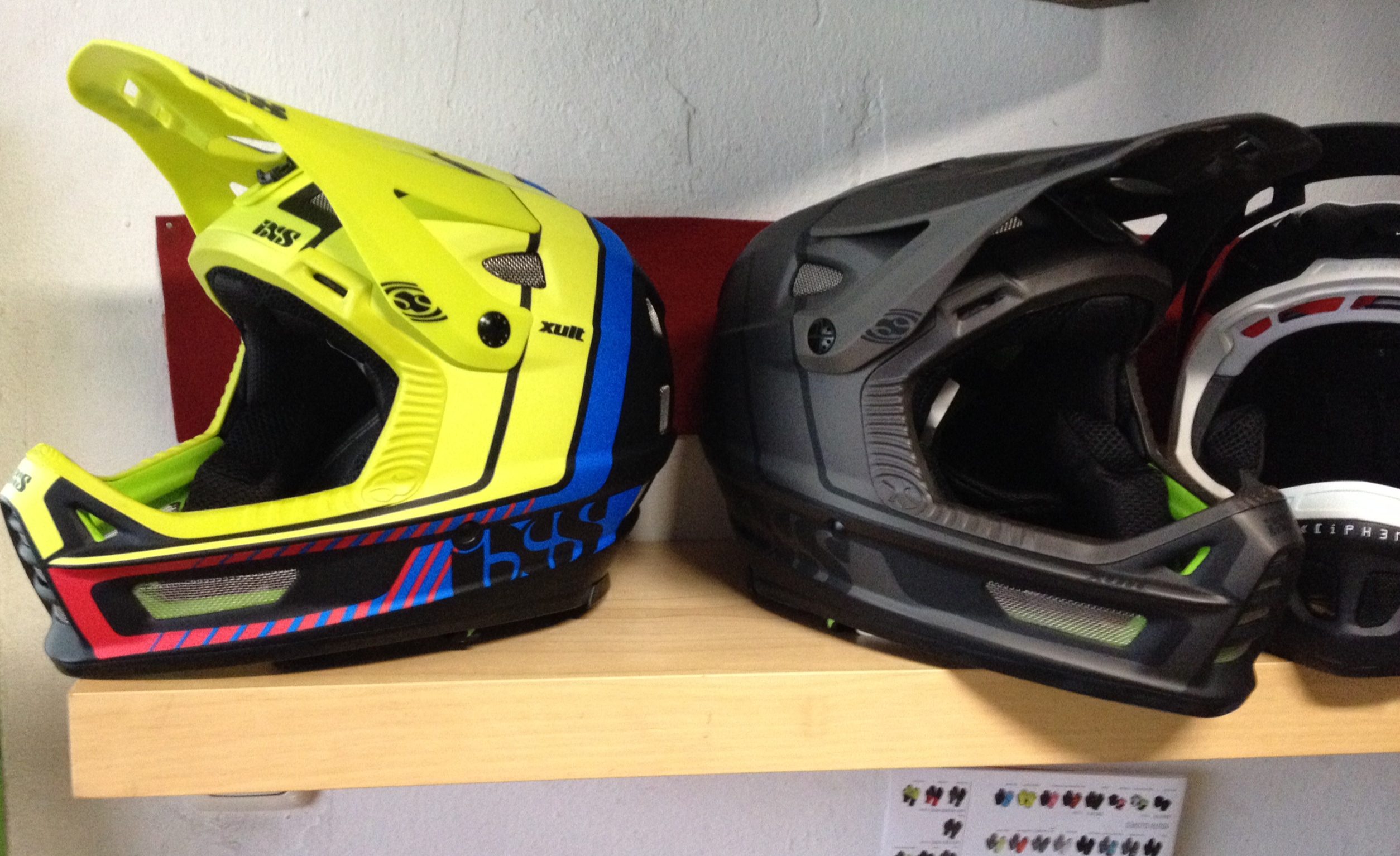 IXS XULT DH Helm