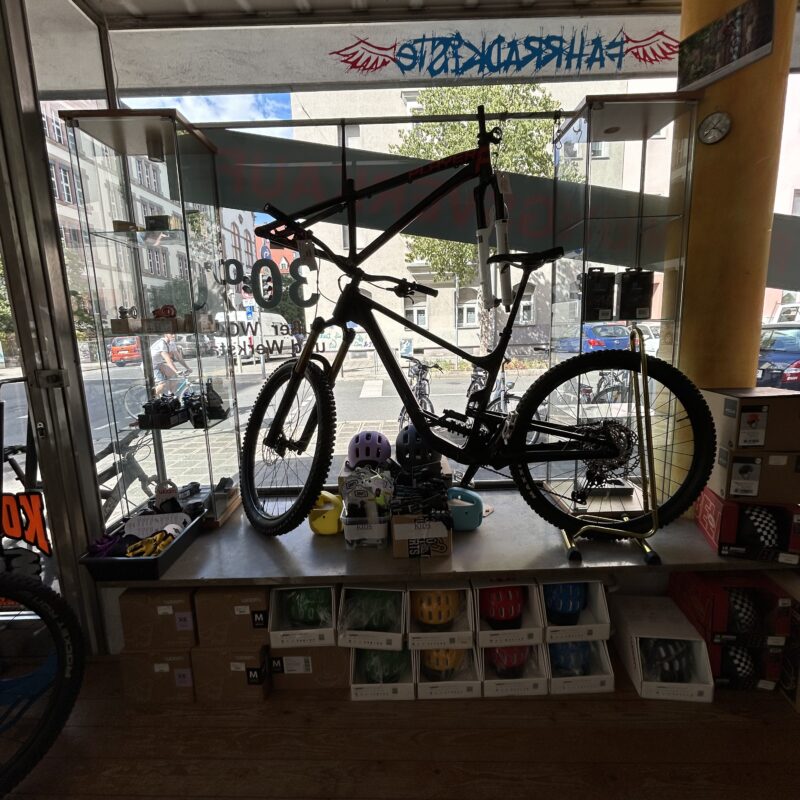Alles muss Raus: Darum 50% Rabatt auf fast alles, bis auf: Woom, Werkstattleistungen, Kubikes, Rocky Mountain