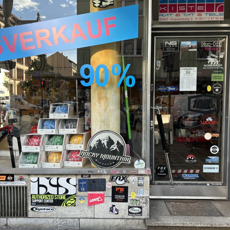 90% Rabatt auf Alles! Alles muss raus.
